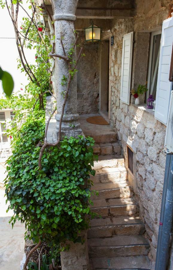Barbarossa House With Parking Διαμέρισμα Cres Εξωτερικό φωτογραφία